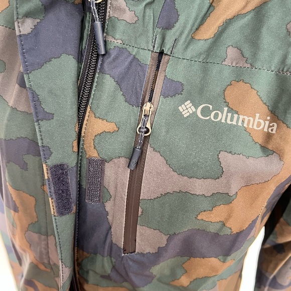 Columbia women’s golden grove shell in camouflage - Picture 3 of 16
